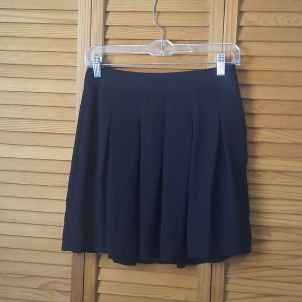 Banana Republic Black Sheer Lined Pleated Skater Shirt Size 0P